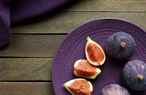 purple figs on a plate