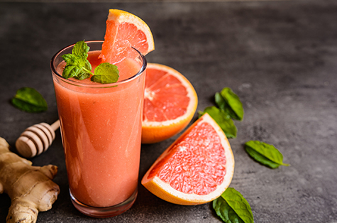 Grapefruit smoothie with ginger and honey