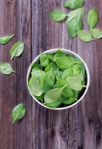 Fresh spinach in bowl